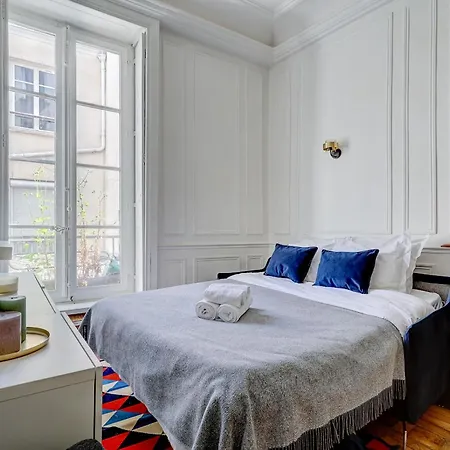 Marais 1br Cozy Flat